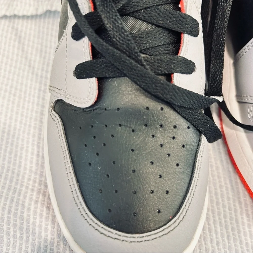 NIKE AIR JORDAN 1 Low GS Boys Sneakers Black Red Grey Kids Shoes